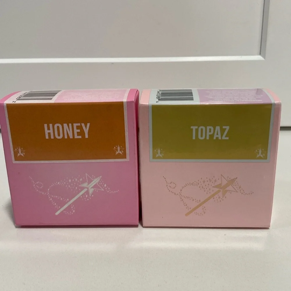 Jeffree Star Magic Star Loose Setting Powder Topaz Honey‎
